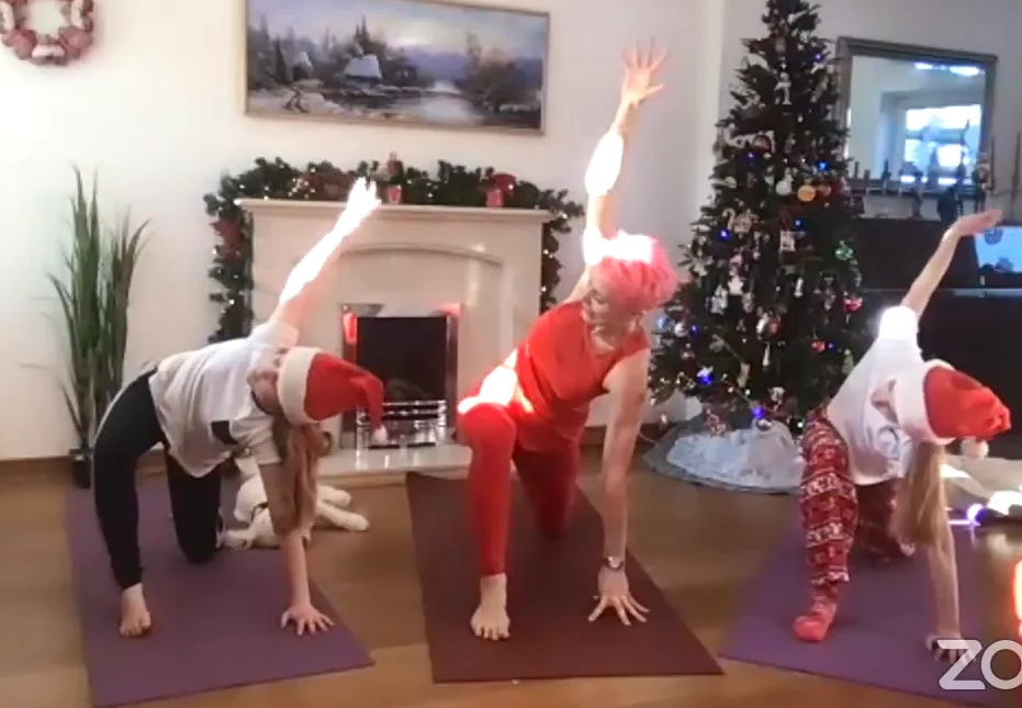 Olga Oakenfold - Family Yoga at Christmas (Olga, Emma, Annushka & Lulu)